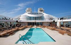 Seabourn Sojourn - Seabourn Cruise Line - hlavní bazén na lodi