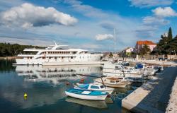 Prestige Yacht - Vega Tour