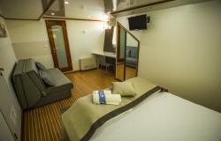 Prestige Yacht - Vega Tour