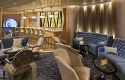 Allure of the Seas - Royal Caribbean International - luxusní bar