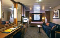 Jewel of the Seas - Royal Caribbean International - pohled do kajuty za bílého dne