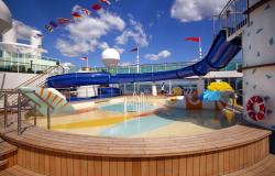 Serenade of the Seas - Royal Caribbean International - dětský bazén a tobogán na lodi