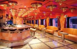 Costa Deliziosa - Costa Cruises - bar s futuristickým designem