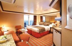 Costa Luminosa - Costa Cruises - manželská postel v kajutě
