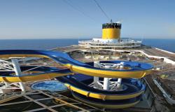 Costa Magica - Costa Cruises - tobogán na hlavní palubě
