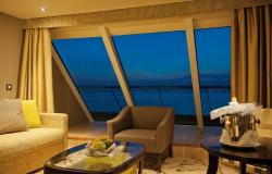 Costa neoRomantica - Costa Cruises - Samsara kajuta s chlazeným šampaňským a výhledem do noci