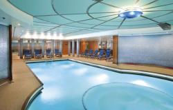 Costa Victoria - Costa Cruises - Turecké lázně a modré odpočinkové lehátka na pozadí