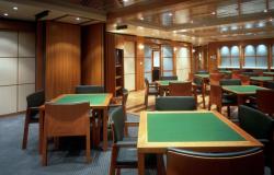 Celebrity Century - Celebrity Cruises - luxusní karetní salonek na lodi